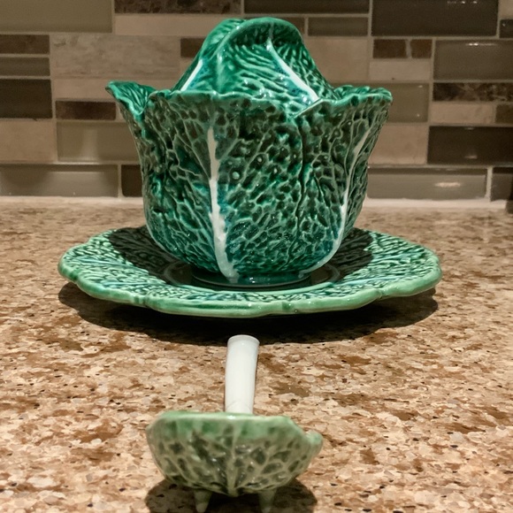Small Vintage Cabbage shaped Tureen - Picture 12 of 16